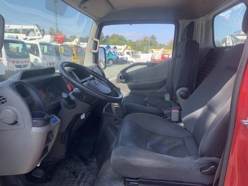 LKW mit Arbeitsbühne Nissan Cabstar Palfinger P260B - 25,6 m - 230 kg: das Bild 11