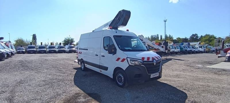 Renault Master Klubb KL32 - 12,5 m, 120 kg - LKW mit Arbeitsbühne: das Bild 1 Renault Master Klubb KL32 - 12,5 m, 120 kg - LKW mit Arbeitsbühne: das Bild 1