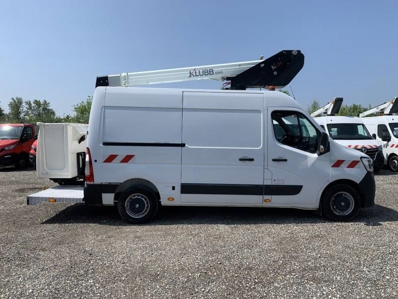 Renault Master Klubb KL32 - 12,5 m, 120 kg - LKW mit Arbeitsbühne: das Bild 4 Renault Master Klubb KL32 - 12,5 m, 120 kg - LKW mit Arbeitsbühne: das Bild 4