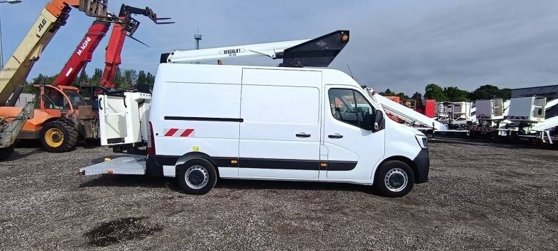 Renault Master Versalift VTL135 EVO - 13,3 m - 120kg - LKW mit Arbeitsbühne: das Bild 4 Renault Master Versalift VTL135 EVO - 13,3 m - 120kg - LKW mit Arbeitsbühne: das Bild 4