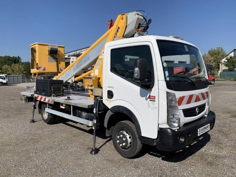 Renault Maxity Multitel MT202DS - 20m - 200 kg - LKW mit Arbeitsbühne: das Bild 1 Renault Maxity Multitel MT202DS - 20m - 200 kg - LKW mit Arbeitsbühne: das Bild 1