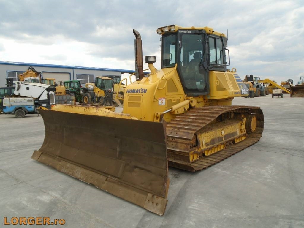 Komatsu D61PX-23 / Lama in 6 poziții - Kettenbagger: das Bild 1 Komatsu D61PX-23 / Lama in 6 poziții - Kettenbagger: das Bild 1