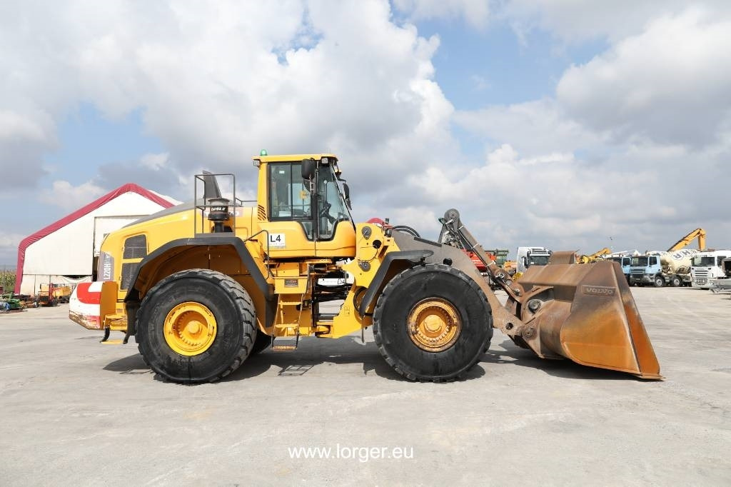 Volvo L 220 H - Radlader: das Bild 2 Volvo L 220 H - Radlader: das Bild 2