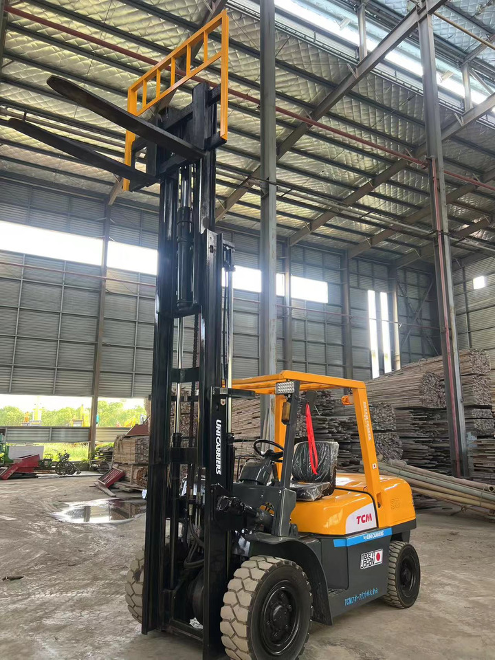 Tcm 5tons - Baumaschine: das Bild 5 Tcm 5tons - Baumaschine: das Bild 5