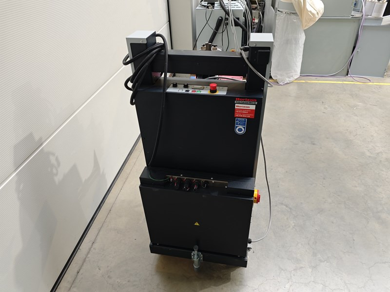 Horizon MKU-38 - Falzmaschine: das Bild 4 Horizon MKU-38 - Falzmaschine: das Bild 4