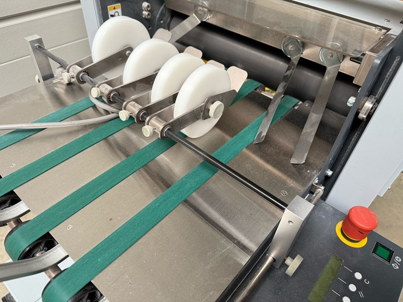 Horizon PST-40 - Falzmaschine: das Bild 4 Horizon PST-40 - Falzmaschine: das Bild 4