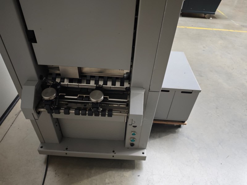 Horizon VAC-60Ha | 2005 | 36 Mio - Druckmaschine: das Bild 4 Horizon VAC-60Ha | 2005 | 36 Mio - Druckmaschine: das Bild 4