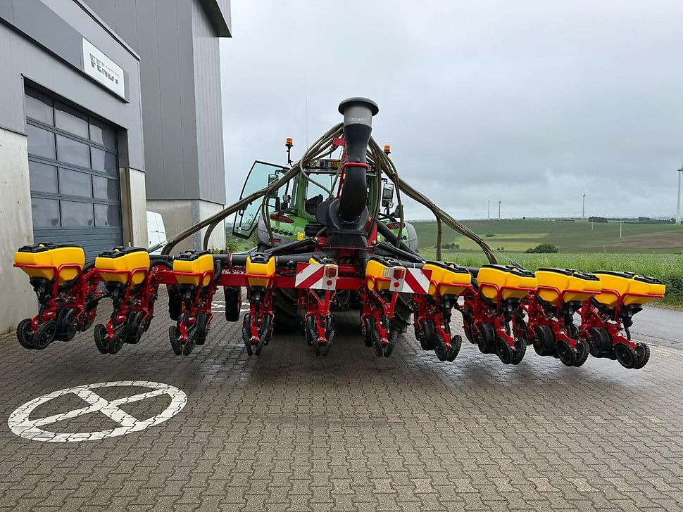 J.Reiff Sarl
Herr Stefan Neukirch - 77 Z.I in den - Einzelkornsämaschine: das Bild 1 J.Reiff Sarl
Herr Stefan Neukirch - 77 Z.I in den - Einzelkornsämaschine: das Bild 1