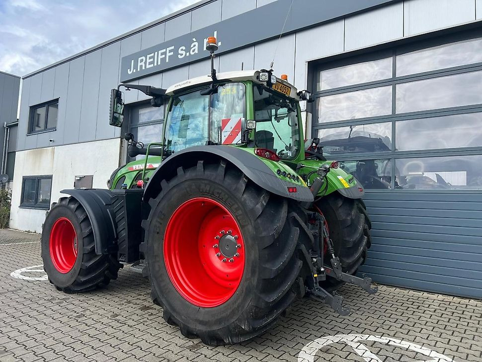 J.Reiff Sarl
Herr Stefan Neukirch - 77 Z.I in den - Traktor: das Bild 4 J.Reiff Sarl
Herr Stefan Neukirch - 77 Z.I in den - Traktor: das Bild 4