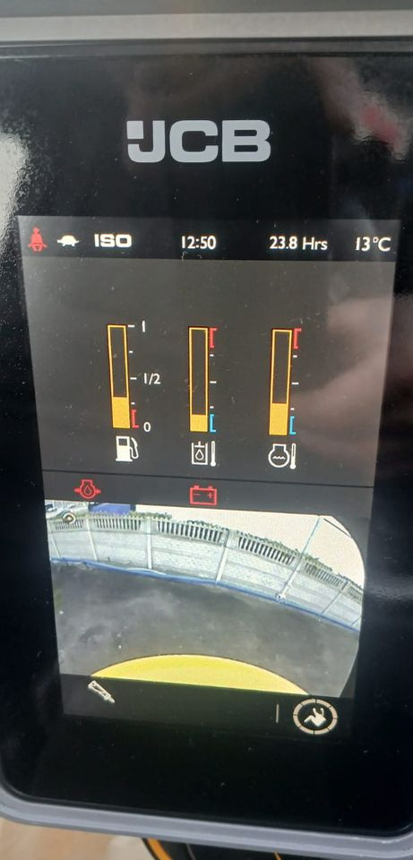 JCB 100C-2 - Kettenbagger: das Bild 2 JCB 100C-2 - Kettenbagger: das Bild 2