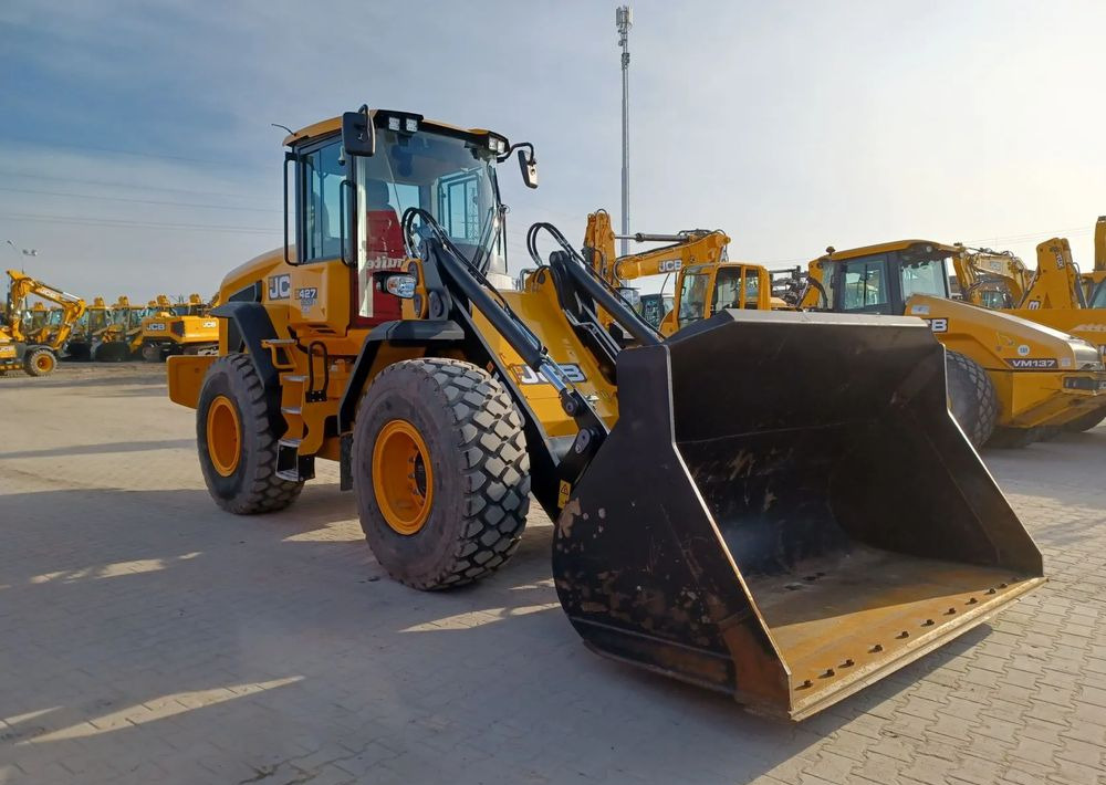 JCB 427 HT - Mobilbagger: das Bild 2 JCB 427 HT - Mobilbagger: das Bild 2