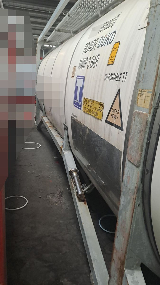31.000 Liter V4A ADR bis 6/2026 mehrmals vorha - Tankcontainer: das Bild 2 31.000 Liter V4A ADR bis 6/2026 mehrmals vorha - Tankcontainer: das Bild 2