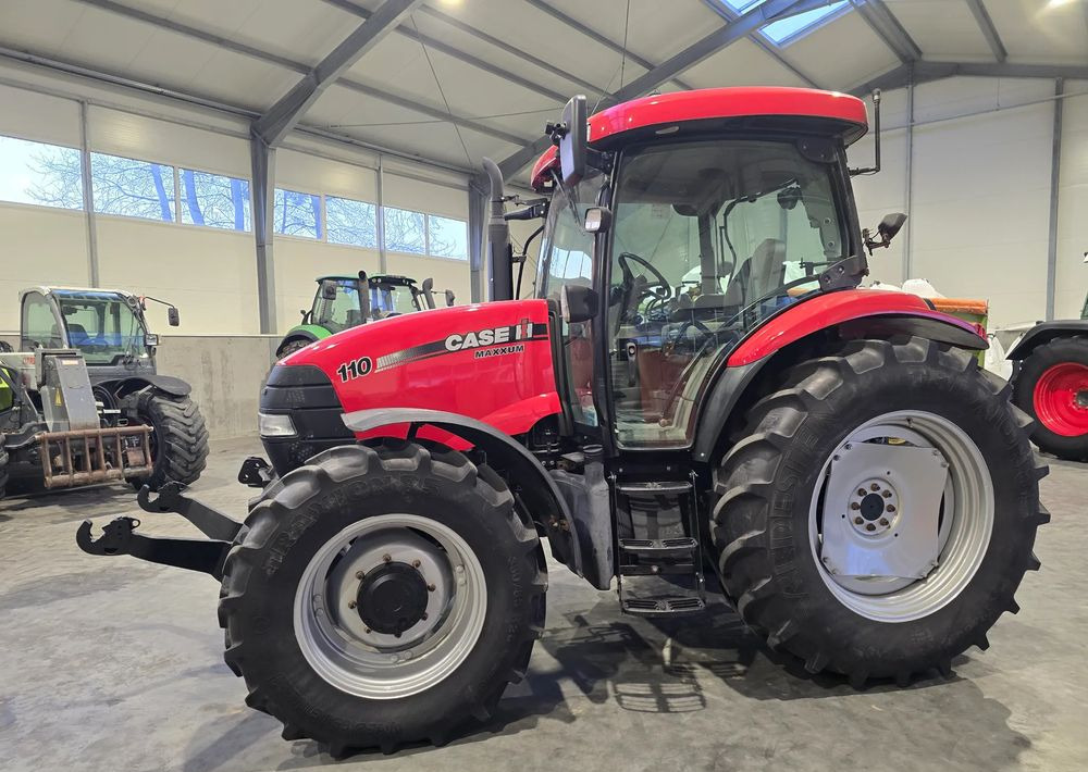 Case IH Maxxum 110 - Traktor: das Bild 4 Case IH Maxxum 110 - Traktor: das Bild 4