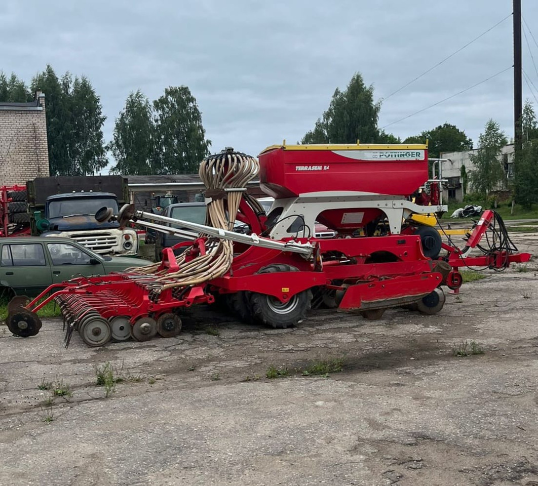 Pottinger Terrasem Artis R4 - Säkombination: das Bild 1 Pottinger Terrasem Artis R4 - Säkombination: das Bild 1