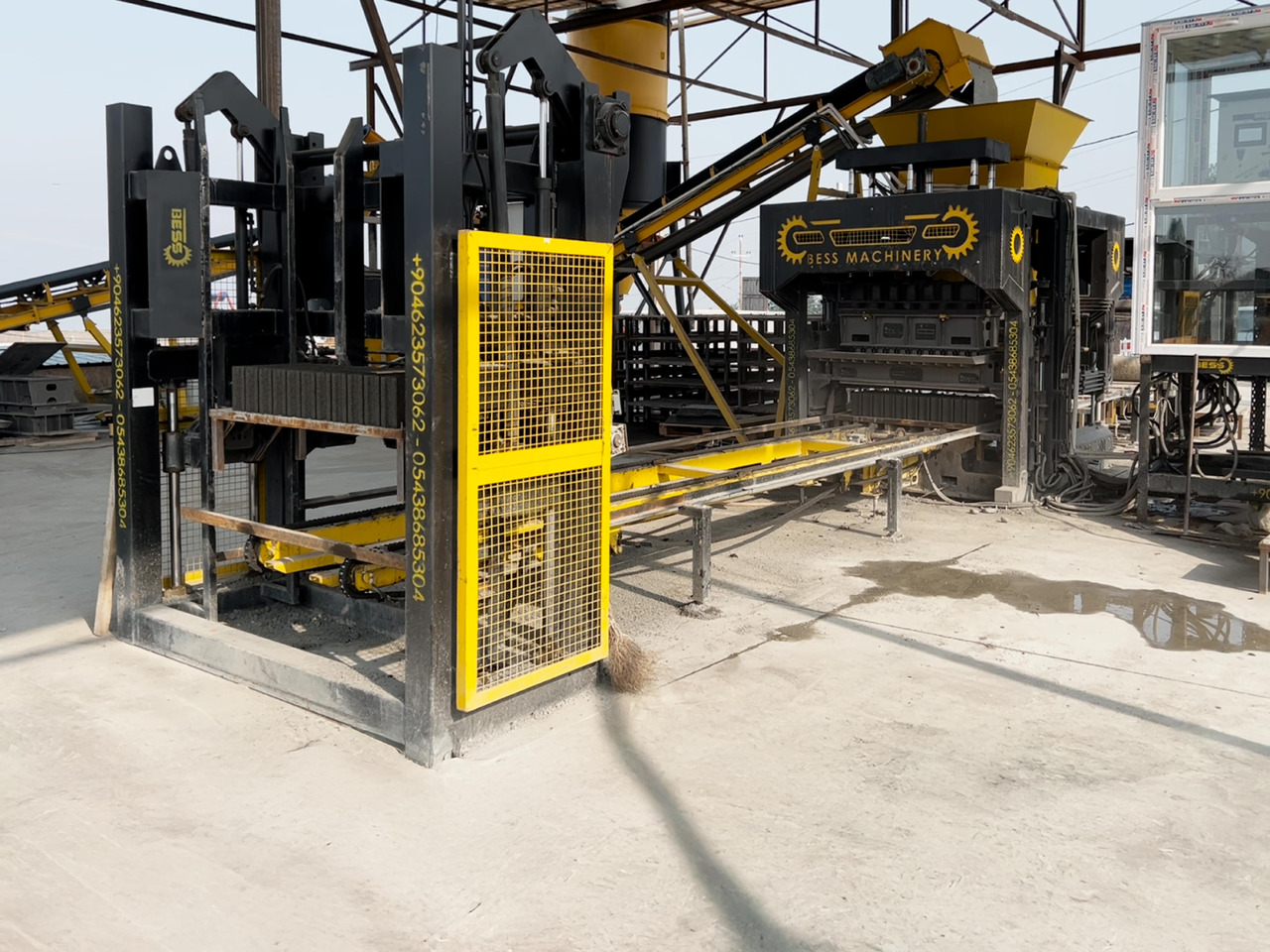 Automatic Concrete Block Machine | PRS-600 - Betonsteinmaschine: das Bild 1 Automatic Concrete Block Machine | PRS-600 - Betonsteinmaschine: das Bild 1