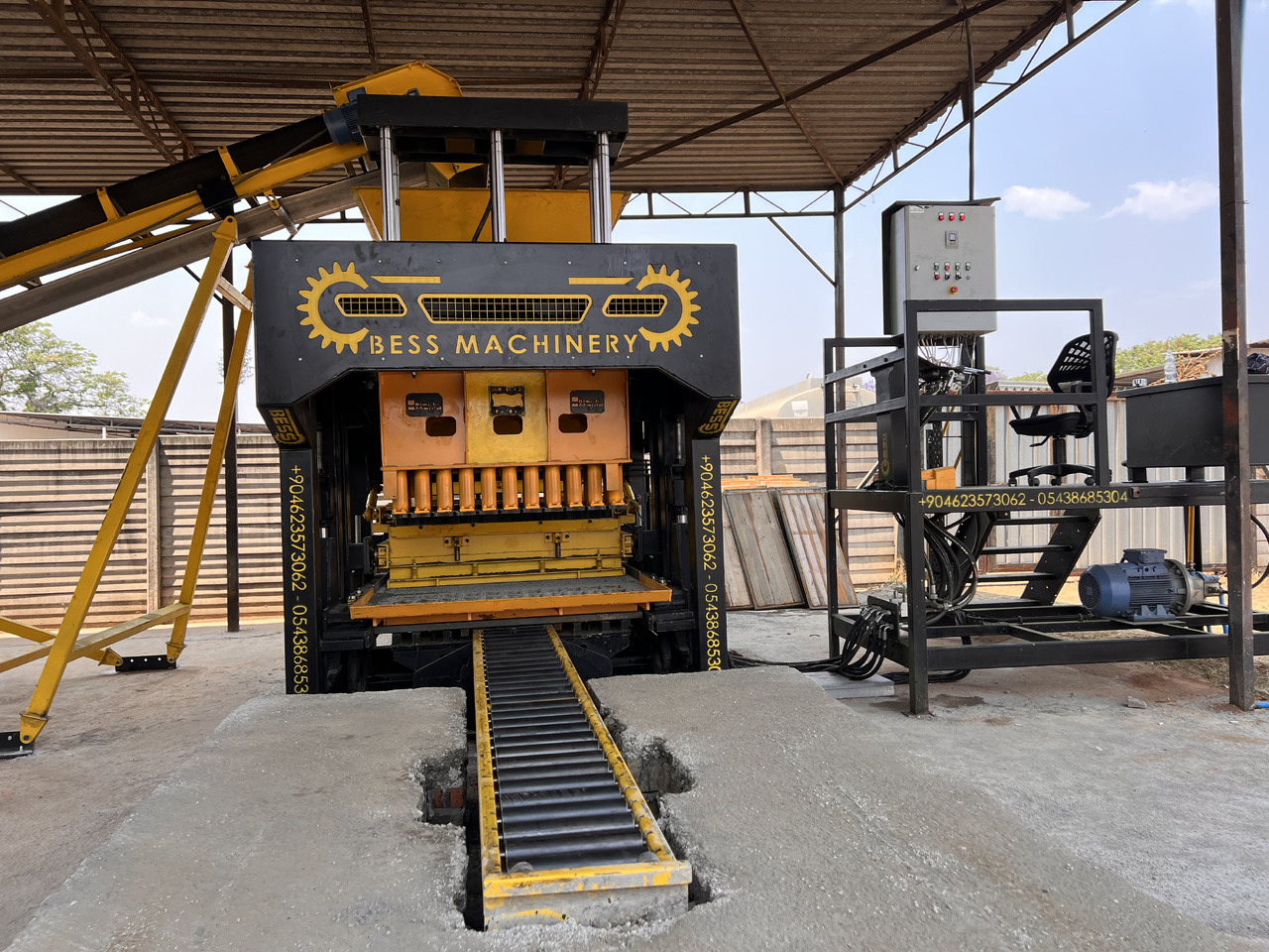 PRS-600 Semi-Automatic Concrete Block Machine - Betonsteinmaschine: das Bild 1 PRS-600 Semi-Automatic Concrete Block Machine - Betonsteinmaschine: das Bild 1