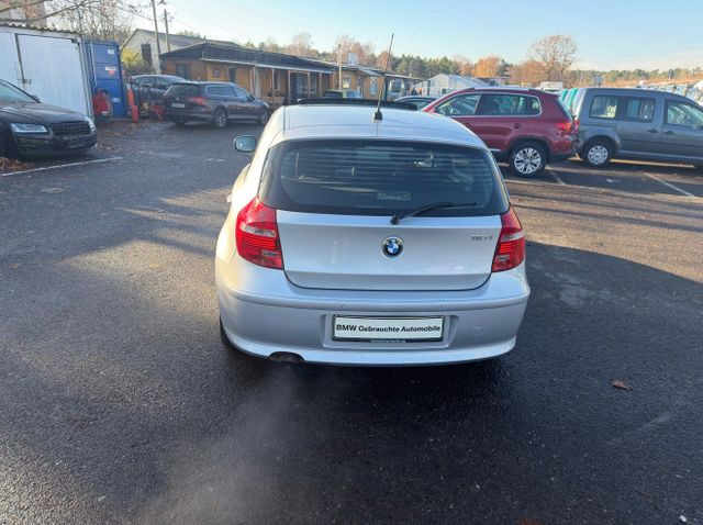 BMW 116i Limousine - PKW: das Bild 4 BMW 116i Limousine - PKW: das Bild 4