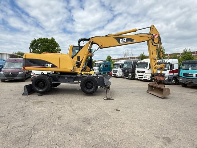 CAT M 322C - Mobilbagger: das Bild 3 CAT M 322C - Mobilbagger: das Bild 3