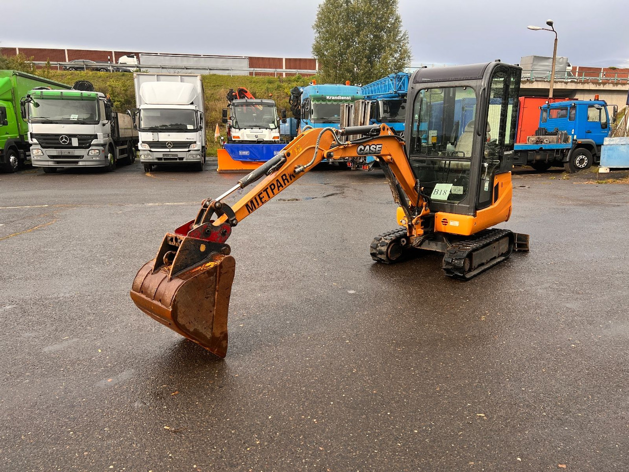 Case CX 18 B S2 - Minibagger: das Bild 2 Case CX 18 B S2 - Minibagger: das Bild 2