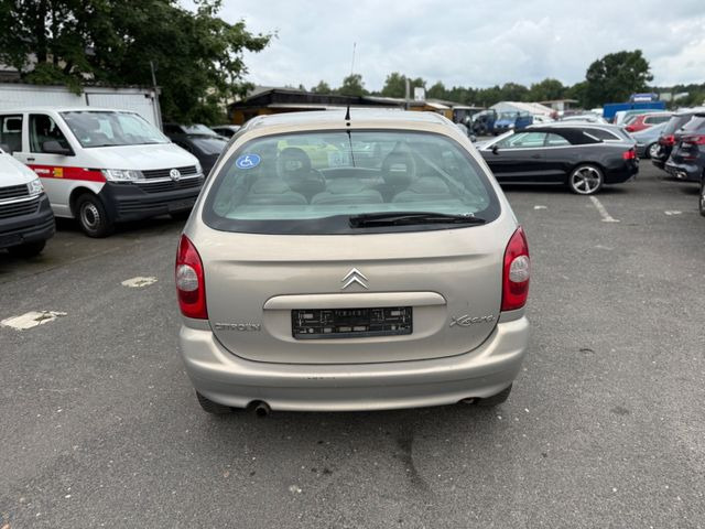 Citroën Xsara Picasso 1.8 16V Exclusive - Limousine: das Bild 5 Citroën Xsara Picasso 1.8 16V Exclusive - Limousine: das Bild 5