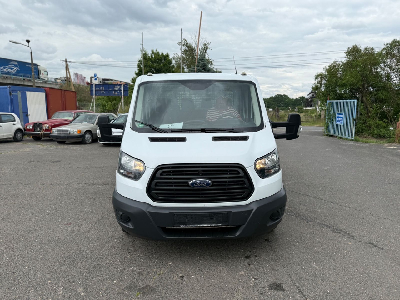 Ford Transit Pritsche 310 L2 Doppelkabine - Pritsche Transporter, Transporter mit Doppelkabine: das Bild 1 Ford Transit Pritsche 310 L2 Doppelkabine - Pritsche Transporter, Transporter mit Doppelkabine: das Bild 1