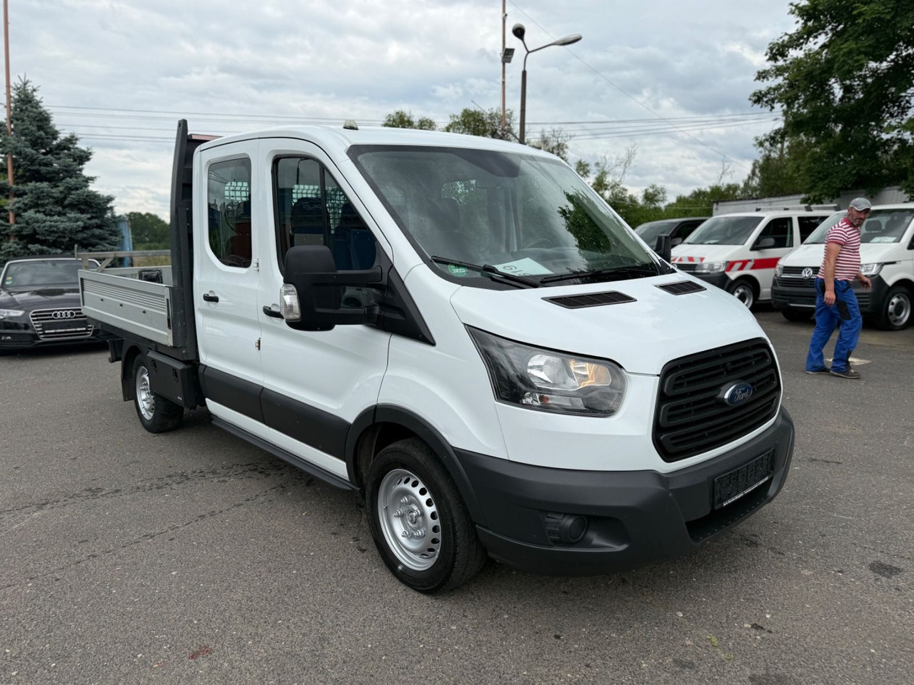 Ford Transit Pritsche 310 L2 Doppelkabine - Pritsche Transporter, Transporter mit Doppelkabine: das Bild 2 Ford Transit Pritsche 310 L2 Doppelkabine - Pritsche Transporter, Transporter mit Doppelkabine: das Bild 2