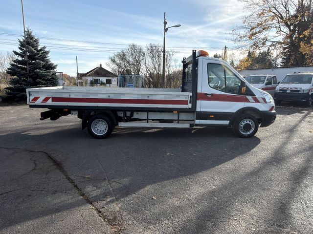 Ford Transit Pritsche - Pritsche Transporter: das Bild 5 Ford Transit Pritsche - Pritsche Transporter: das Bild 5