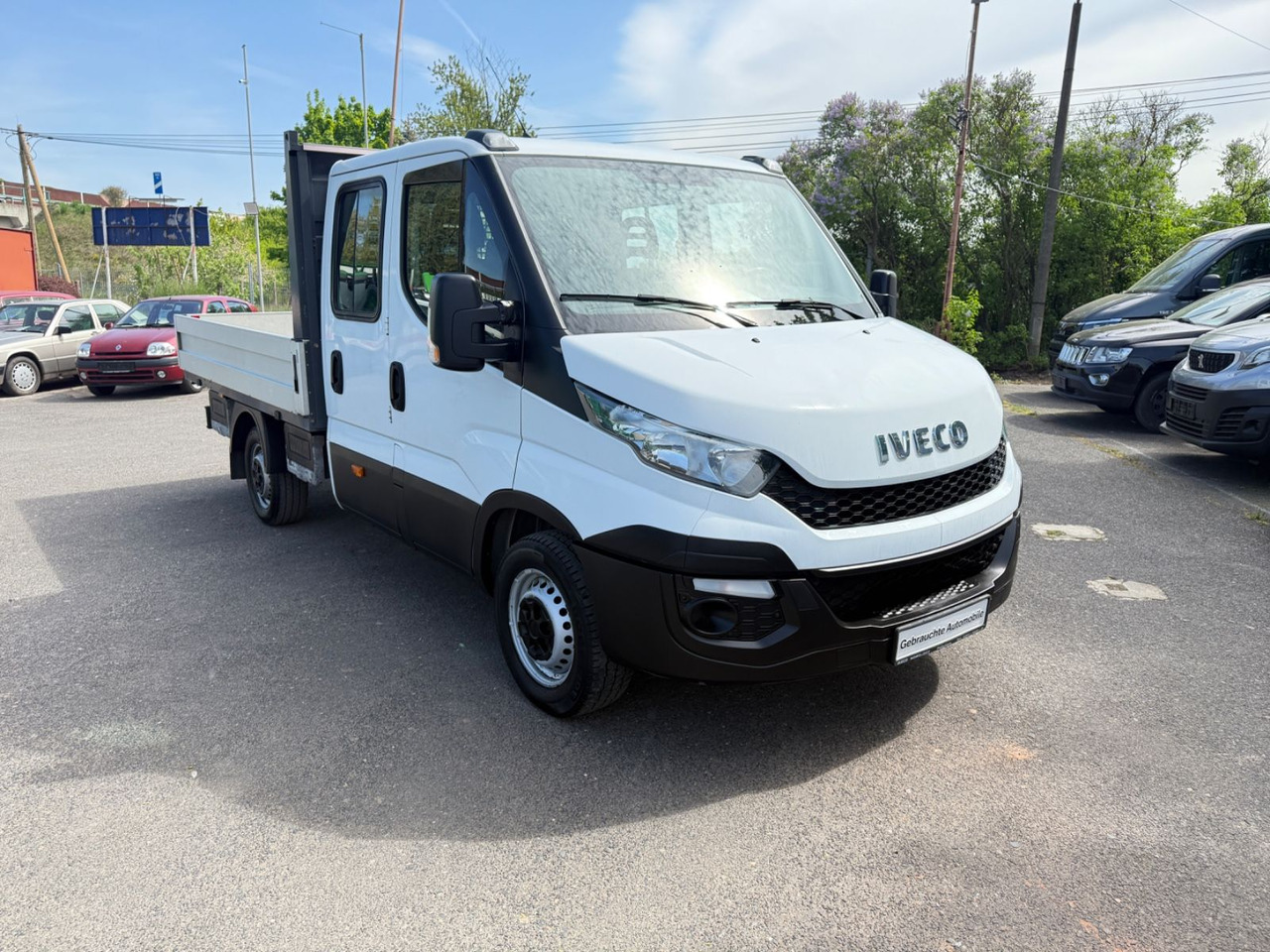Iveco Daily Doppelkabine 35 S 130 7 Sitzer - Pritsche Transporter: das Bild 2 Iveco Daily Doppelkabine 35 S 130 7 Sitzer - Pritsche Transporter: das Bild 2