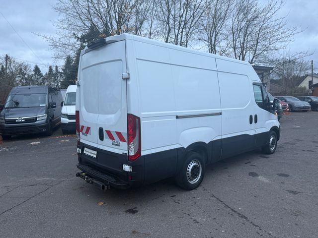 Iveco Daily Kasten HKa 35 S 16 AUTOMATIK - Kastenwagen: das Bild 3 Iveco Daily Kasten HKa 35 S 16 AUTOMATIK - Kastenwagen: das Bild 3