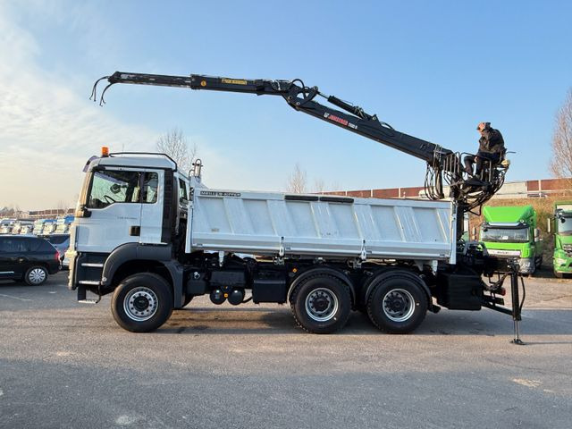 Kipper MAN TGS 26.400 Kipper mit Kran Jonsered 6x4: das Bild 9