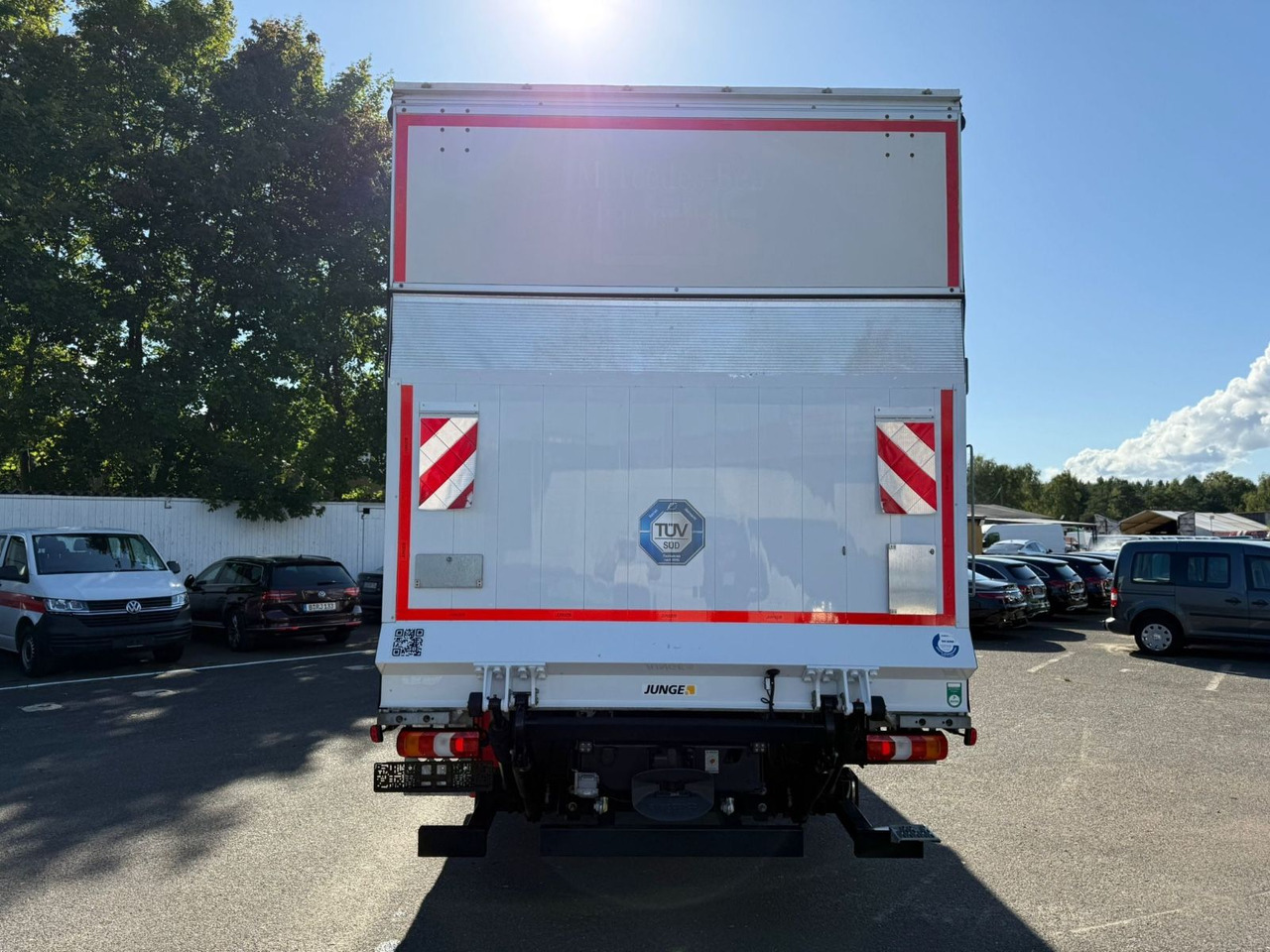 Mercedes-Benz Atego 1224 18 tkm - Koffer LKW: das Bild 4 Mercedes-Benz Atego 1224 18 tkm - Koffer LKW: das Bild 4
