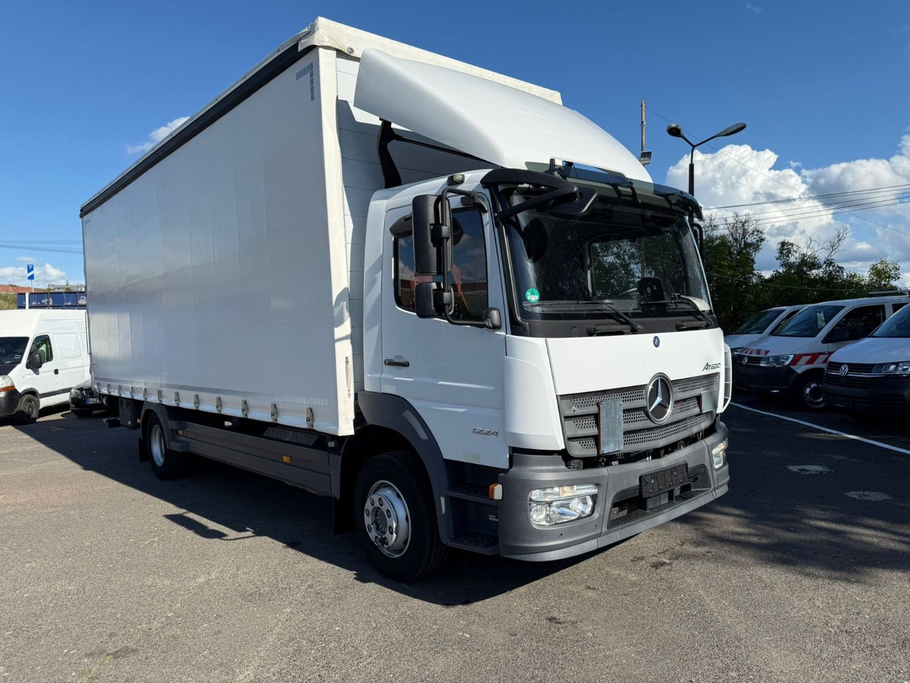 Mercedes-Benz Atego 1224 18 tkm - Koffer LKW: das Bild 2 Mercedes-Benz Atego 1224 18 tkm - Koffer LKW: das Bild 2