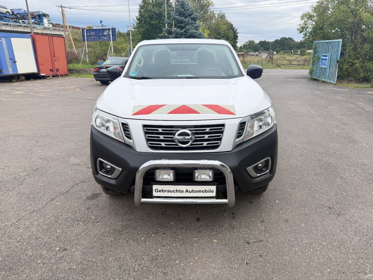 Nissan Navara NP300 Visia King Cab 4x4 - SUV/ Geländewagen: das Bild 1 Nissan Navara NP300 Visia King Cab 4x4 - SUV/ Geländewagen: das Bild 1