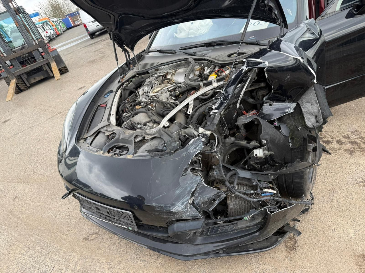Porsche Panamera 4 S Diesel UNFALL!! - PKW: das Bild 5 Porsche Panamera 4 S Diesel UNFALL!! - PKW: das Bild 5