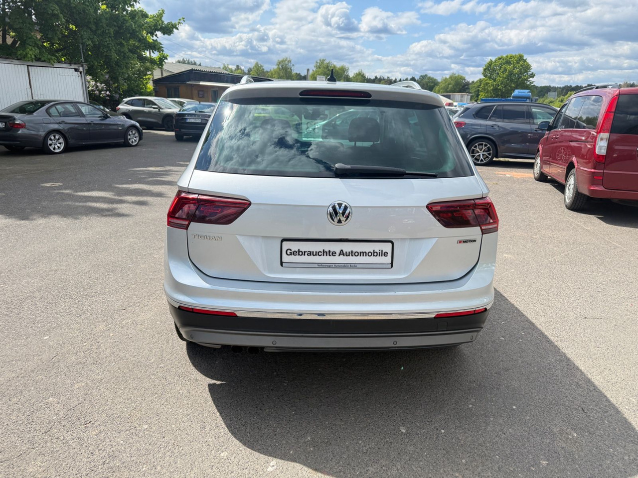Volkswagen Tiguan Highline BMT/Start-Stopp 4Motion - SUV/ Geländewagen: das Bild 4 Volkswagen Tiguan Highline BMT/Start-Stopp 4Motion - SUV/ Geländewagen: das Bild 4
