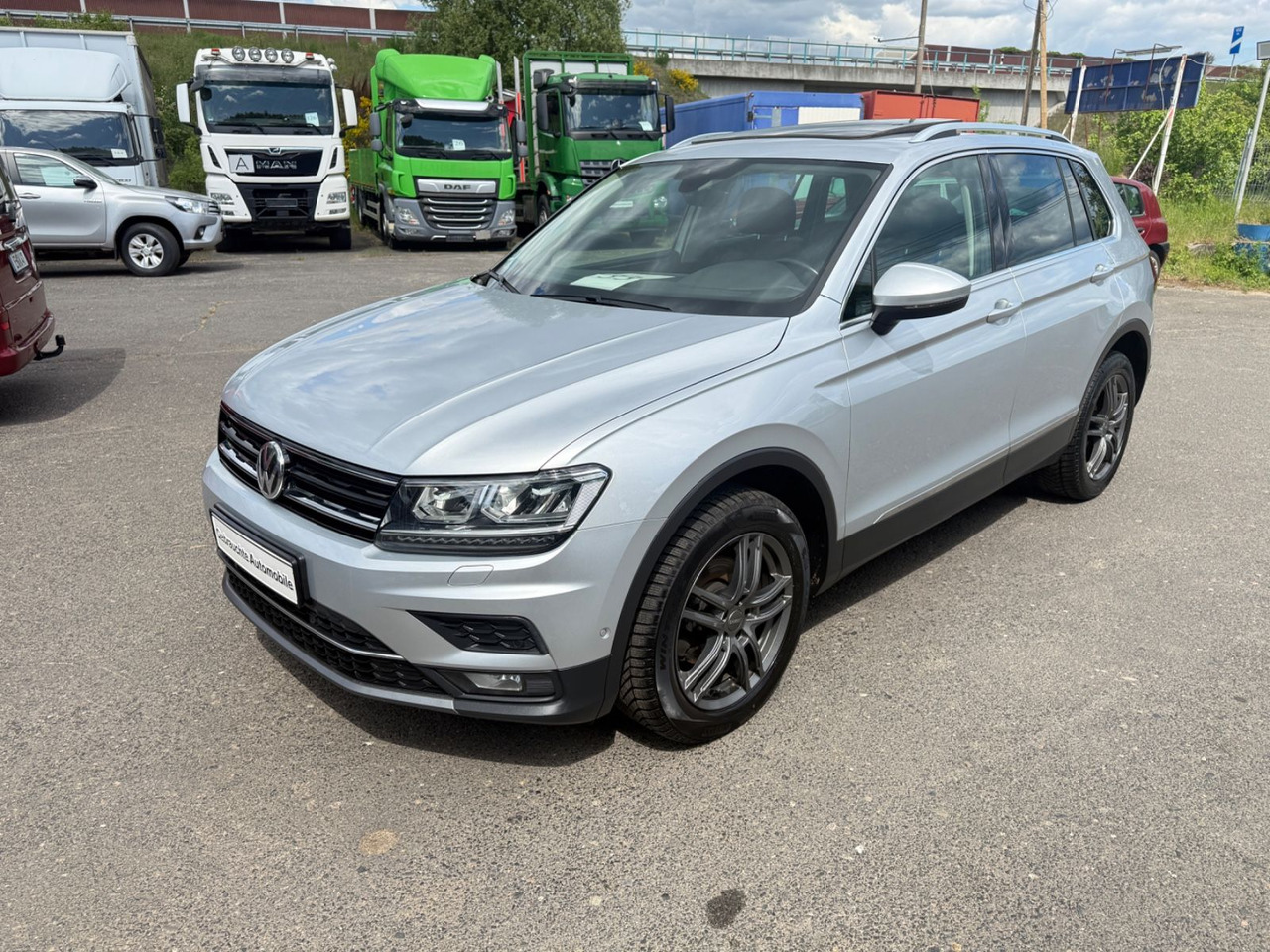 Volkswagen Tiguan Highline BMT/Start-Stopp 4Motion - SUV/ Geländewagen: das Bild 3 Volkswagen Tiguan Highline BMT/Start-Stopp 4Motion - SUV/ Geländewagen: das Bild 3
