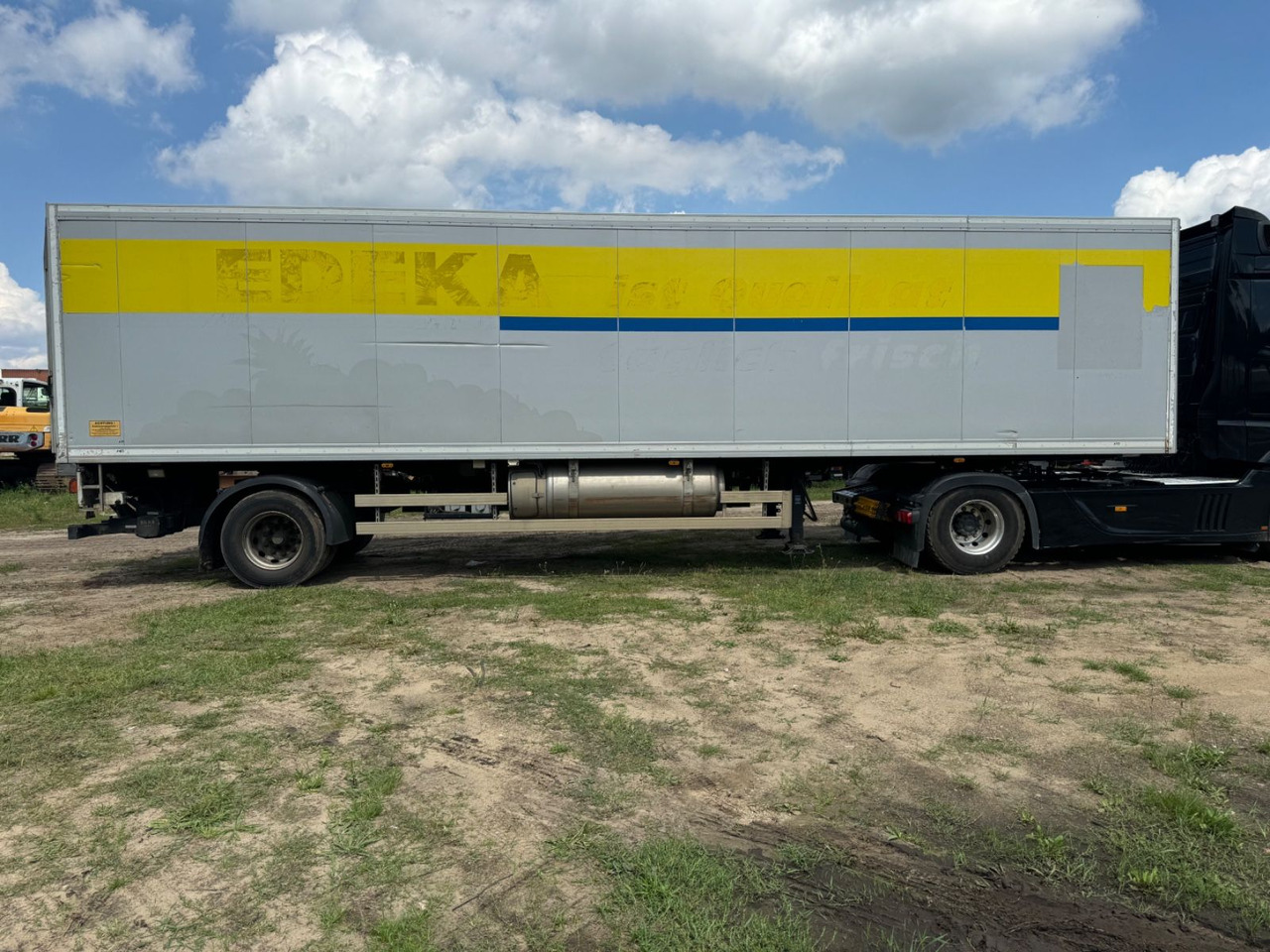Wagen-Mayer MSK 10-9 mit LBW - Kühlkoffer Auflieger: das Bild 3 Wagen-Mayer MSK 10-9 mit LBW - Kühlkoffer Auflieger: das Bild 3