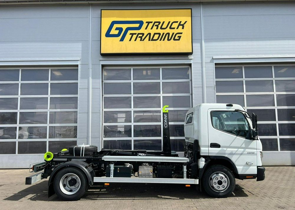 Mitsubishi Fuso - Abrollkipper: das Bild 5 Mitsubishi Fuso - Abrollkipper: das Bild 5