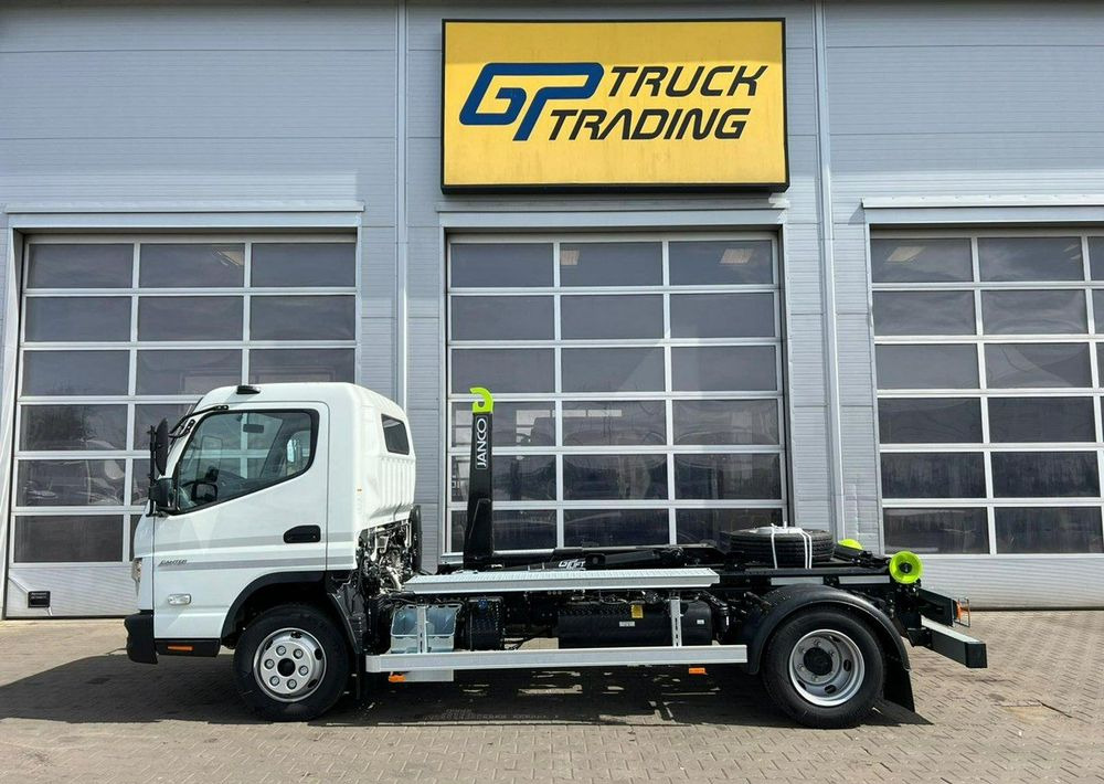 Mitsubishi Fuso - Abrollkipper: das Bild 2 Mitsubishi Fuso - Abrollkipper: das Bild 2