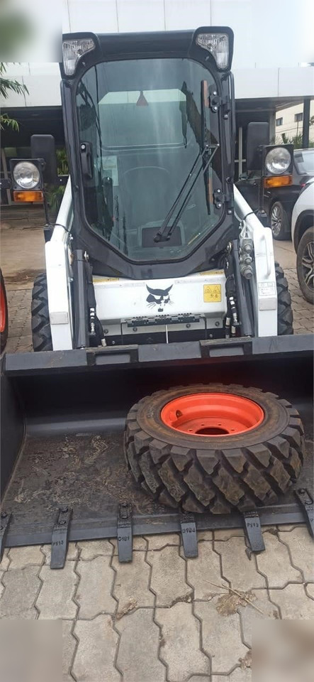 BOBCAT S450 - Kompaktlader: das Bild 4 BOBCAT S450 - Kompaktlader: das Bild 4
