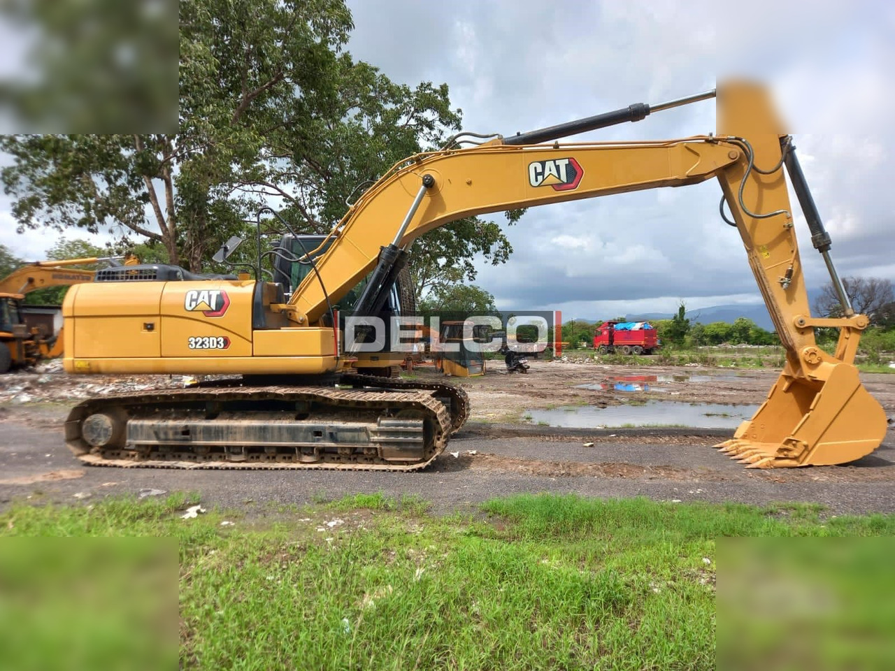 CATERPILLAR 323D3 - Kettenbagger: das Bild 1 CATERPILLAR 323D3 - Kettenbagger: das Bild 1