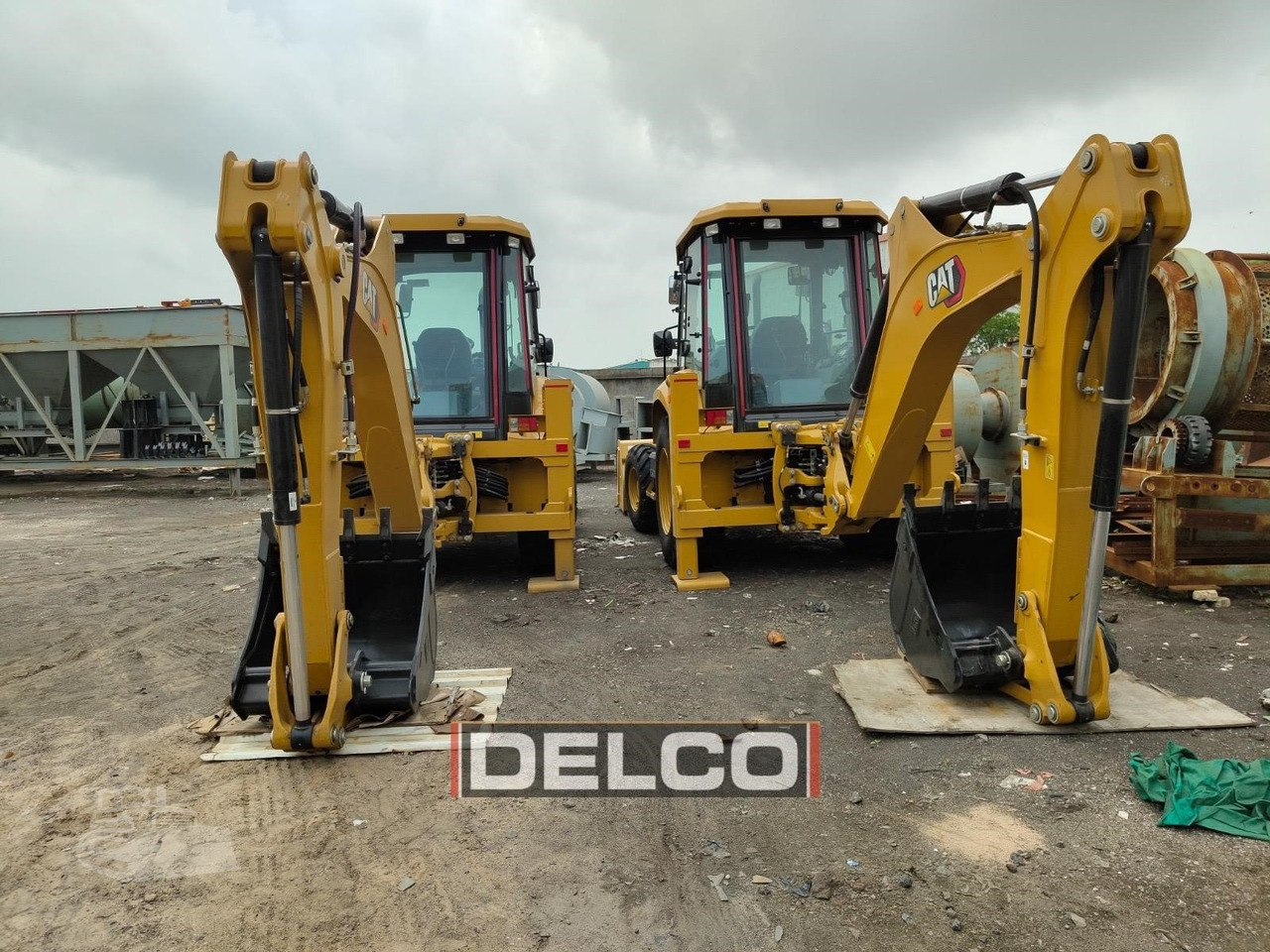 Baggerlader neu kaufen CATERPILLAR 424: das Bild 14