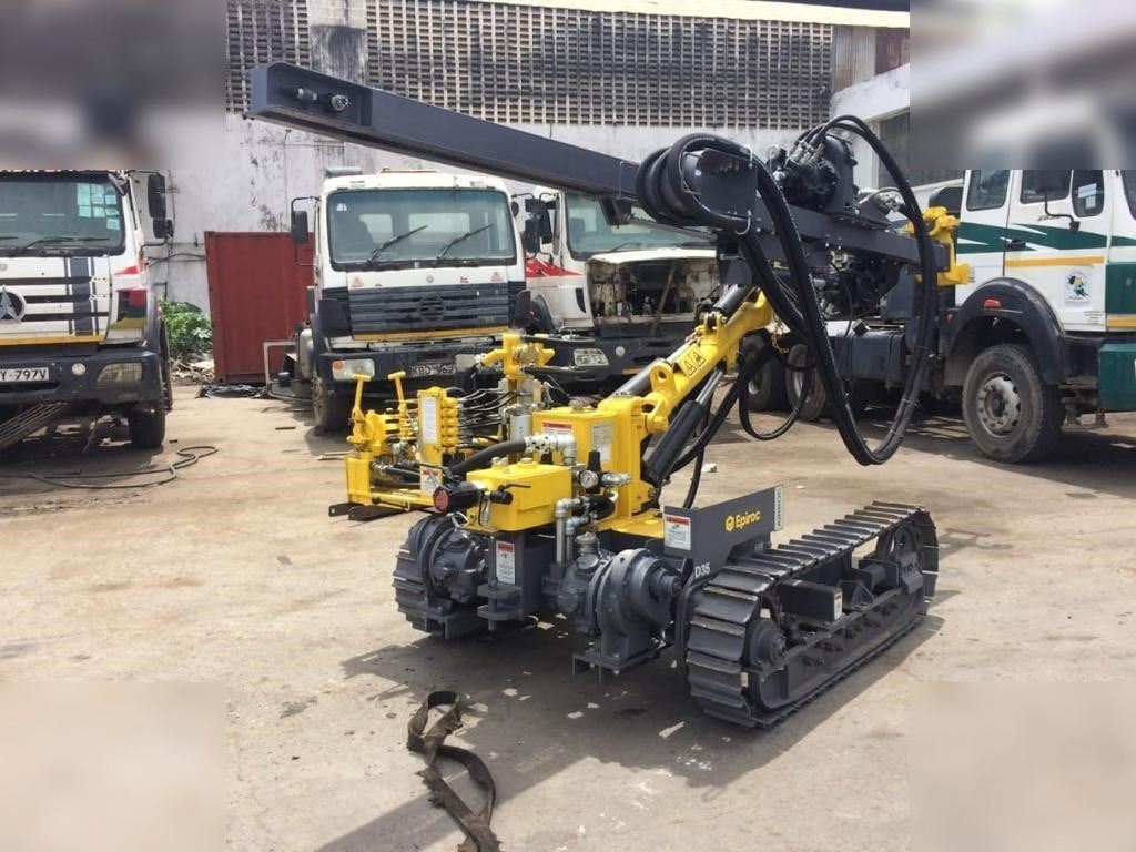 EPIROC AIRROC D35 - Bohrgerät: das Bild 2 EPIROC AIRROC D35 - Bohrgerät: das Bild 2