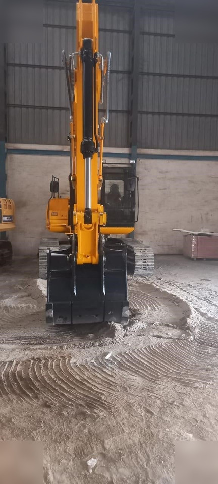 Kettenbagger neu kaufen JCB JS210 LC: das Bild 9