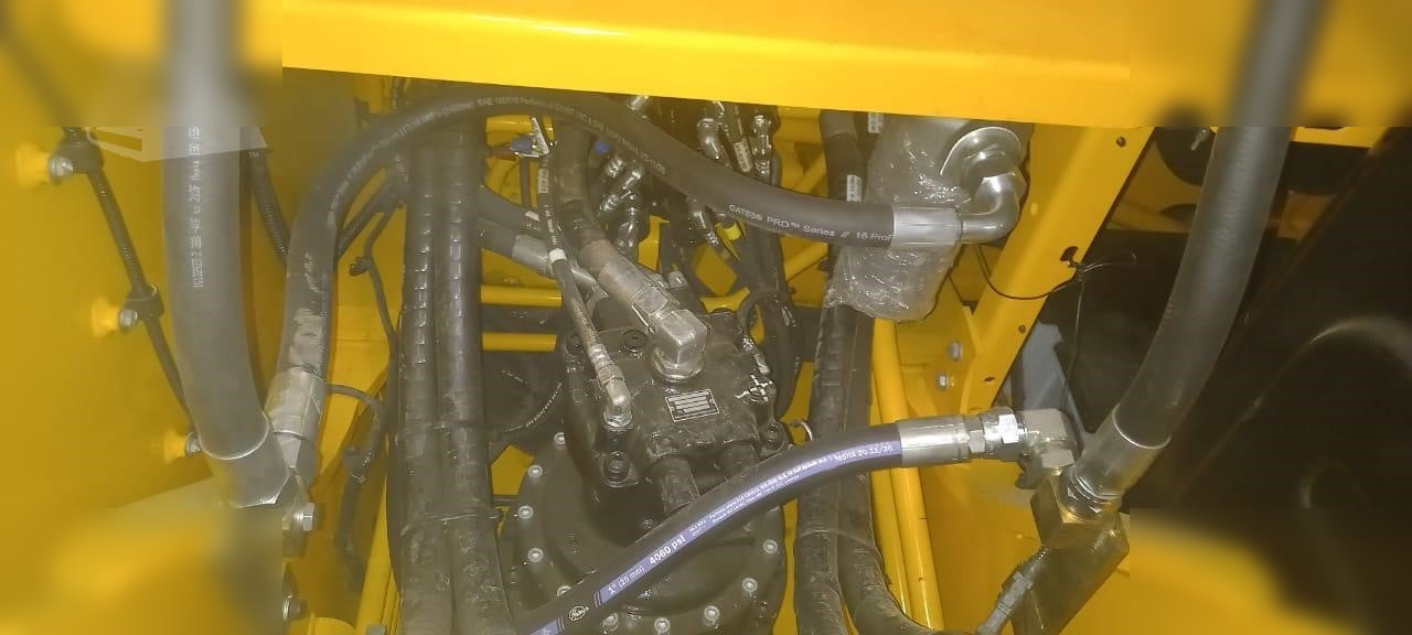 Kettenbagger neu kaufen JCB JS210 LC: das Bild 11