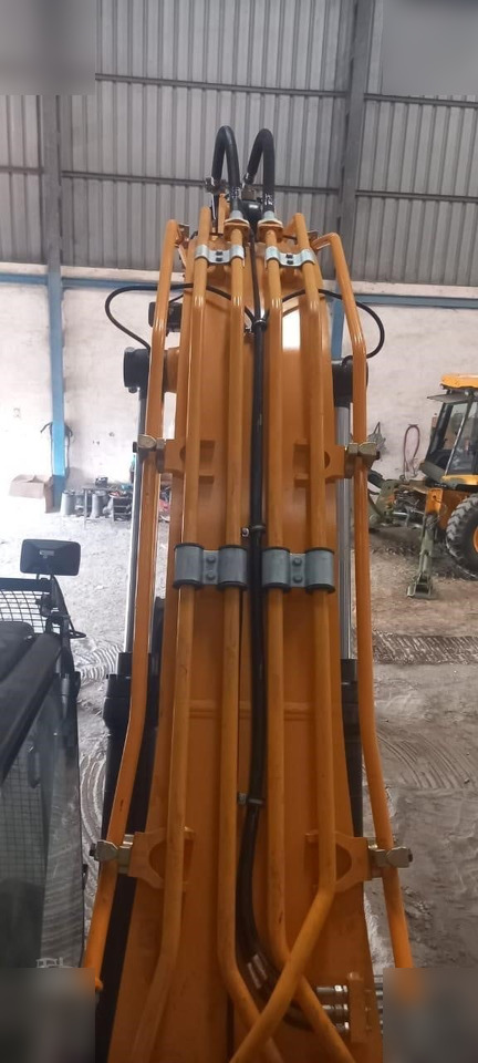 Kettenbagger neu kaufen JCB JS210 LC: das Bild 7