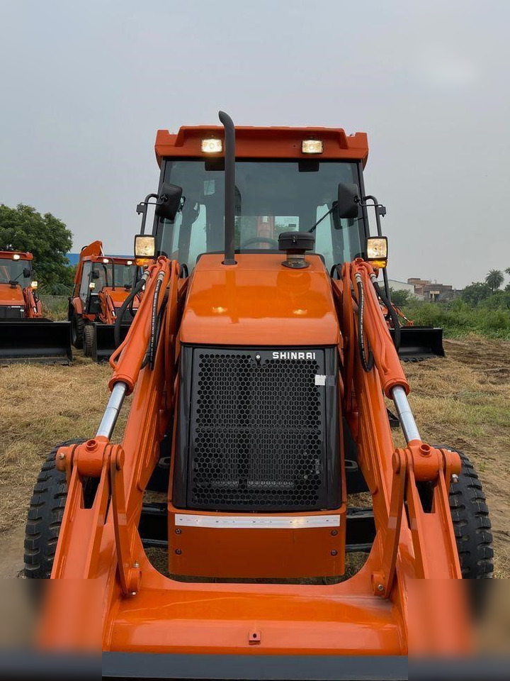 TATA HITACHI SHINRAI PRIME - Baggerlader: das Bild 3 TATA HITACHI SHINRAI PRIME - Baggerlader: das Bild 3