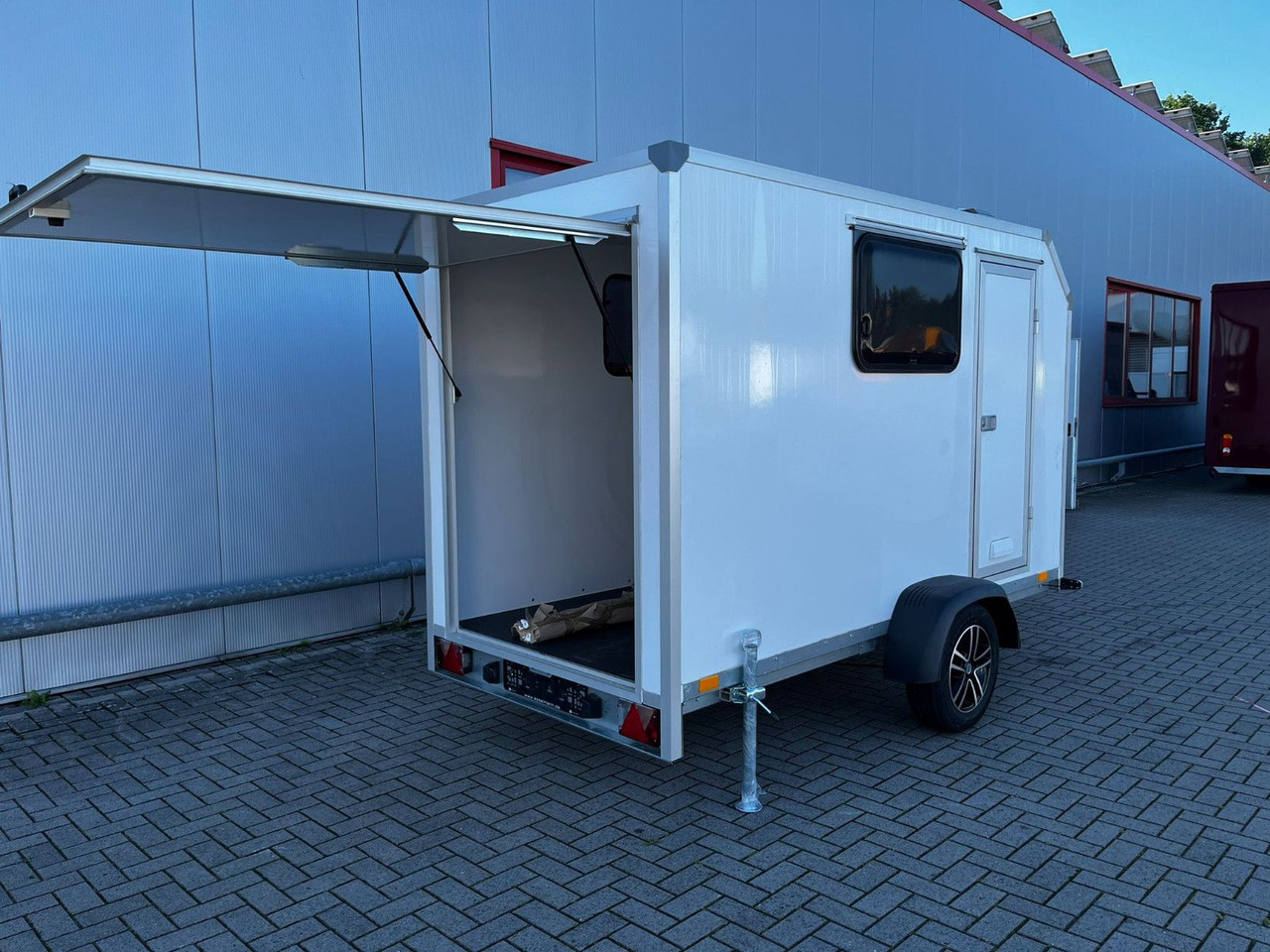 Esselmann Caravello Motorrad Anhänger - Motorradanhänger: das Bild 2 Esselmann Caravello Motorrad Anhänger - Motorradanhänger: das Bild 2