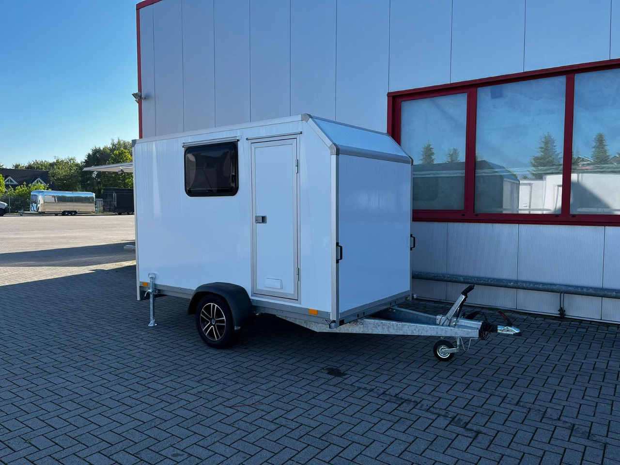 Esselmann Caravello Motorrad Anhänger - Motorradanhänger: das Bild 1 Esselmann Caravello Motorrad Anhänger - Motorradanhänger: das Bild 1