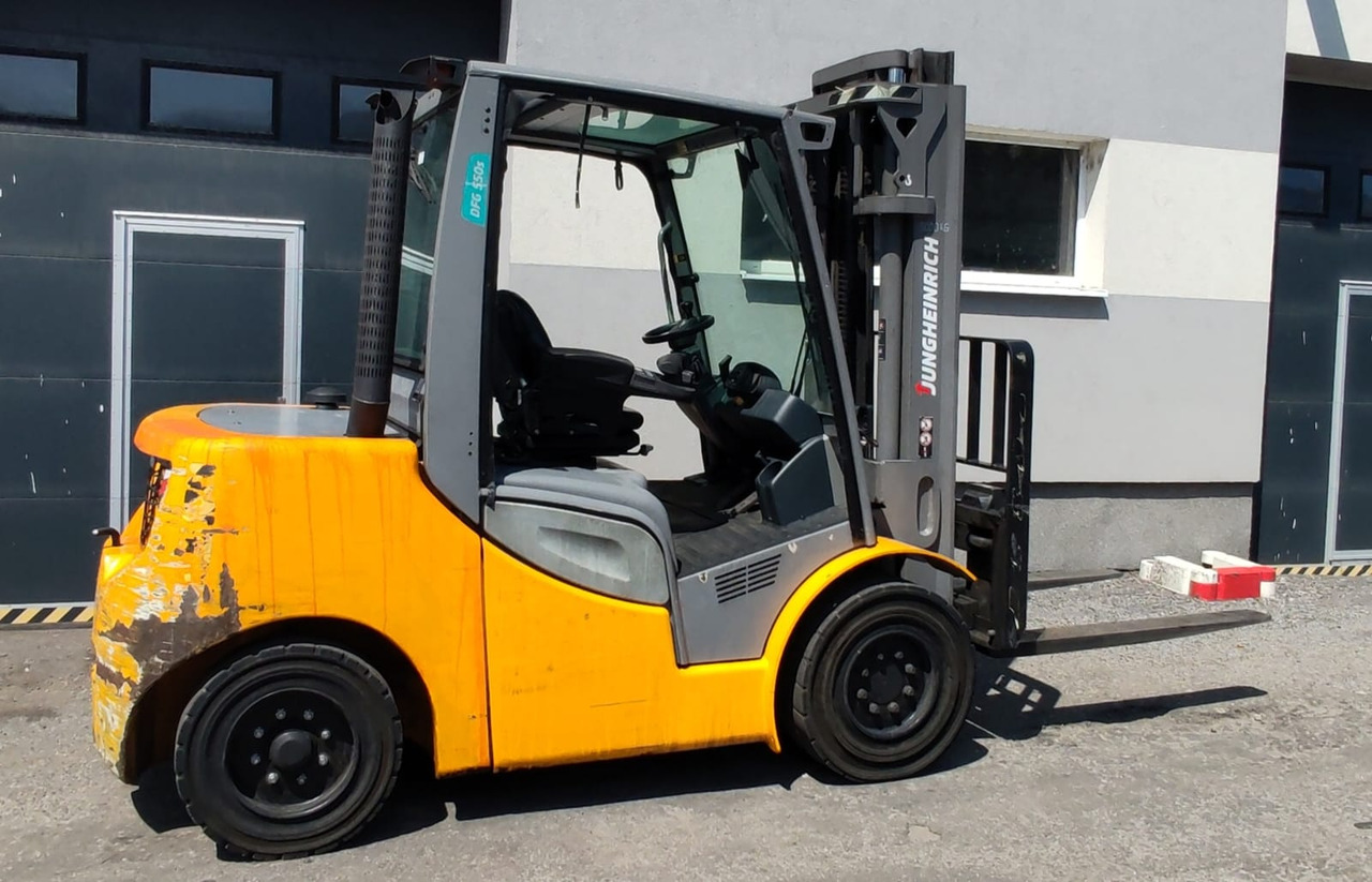 Jungheinrich DFG 550s - Dieselstapler: das Bild 2 Jungheinrich DFG 550s - Dieselstapler: das Bild 2